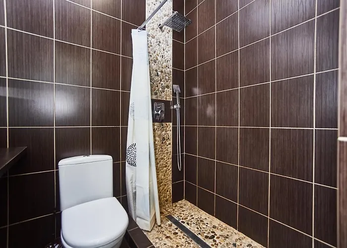 Old Courtyard Hostel