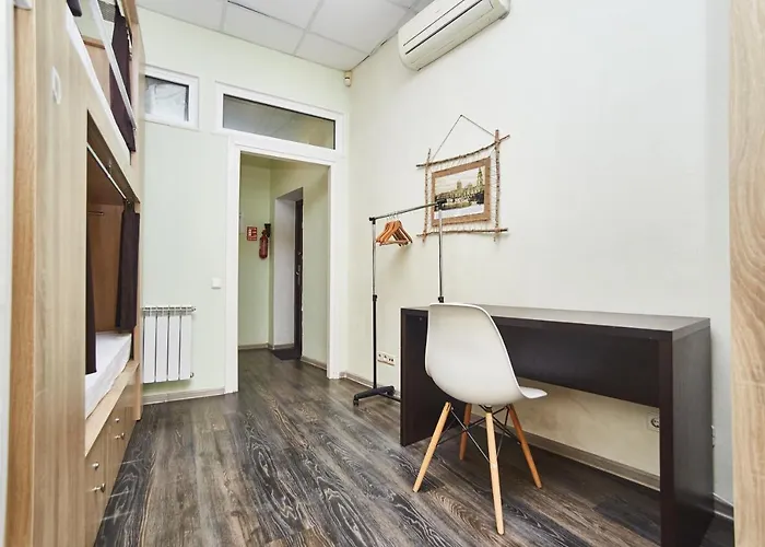 Old Courtyard Vandrerhjem