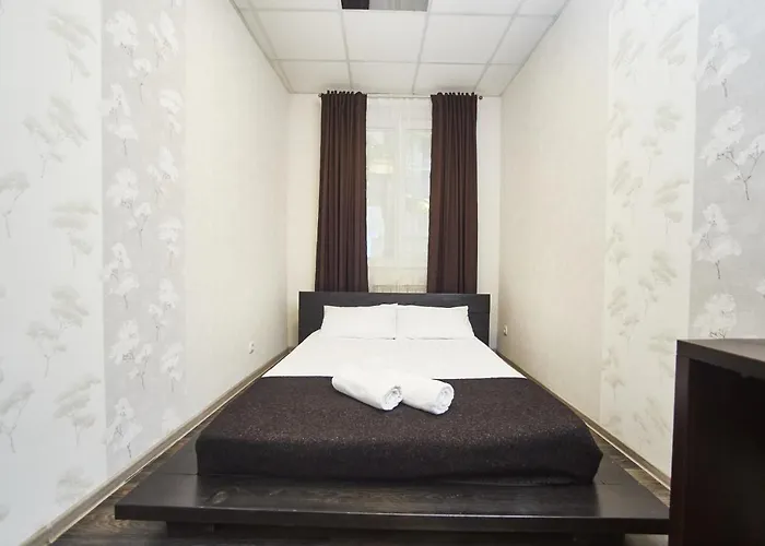 Old Courtyard Hostel *