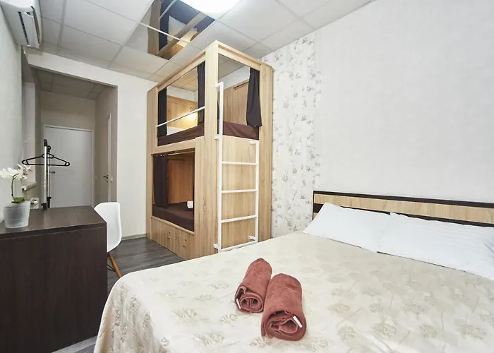 Old Courtyard Hostel